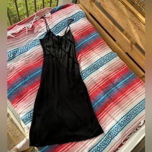 Aritzia midi dress - Size 4